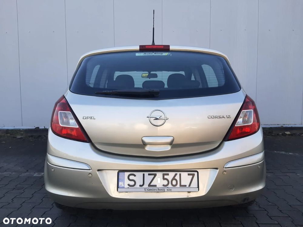 Opel Corsa 1.2 16V Enjoy - 4