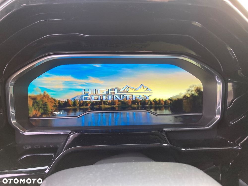 Chevrolet Silverado - 1