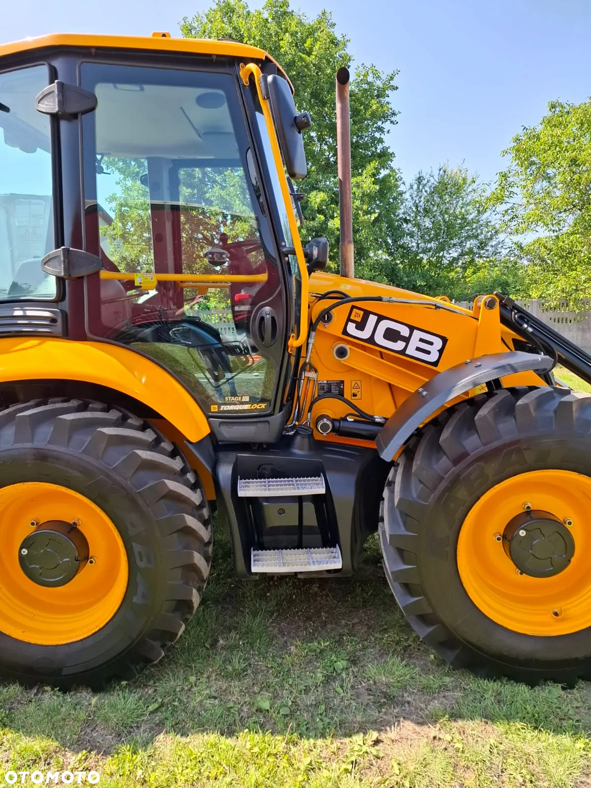 JCB 4CX - 19