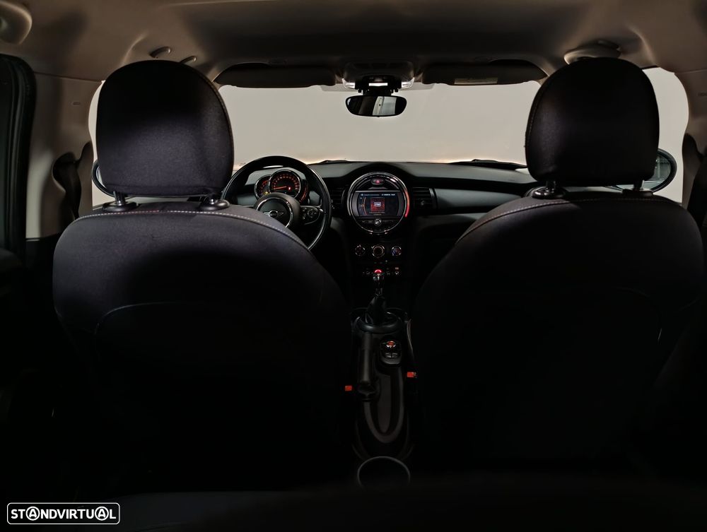 MINI 5 Portas One D - 19