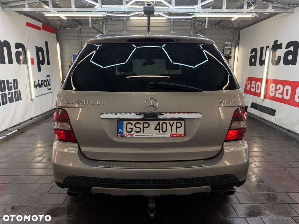 Mercedes-Benz ML - 24