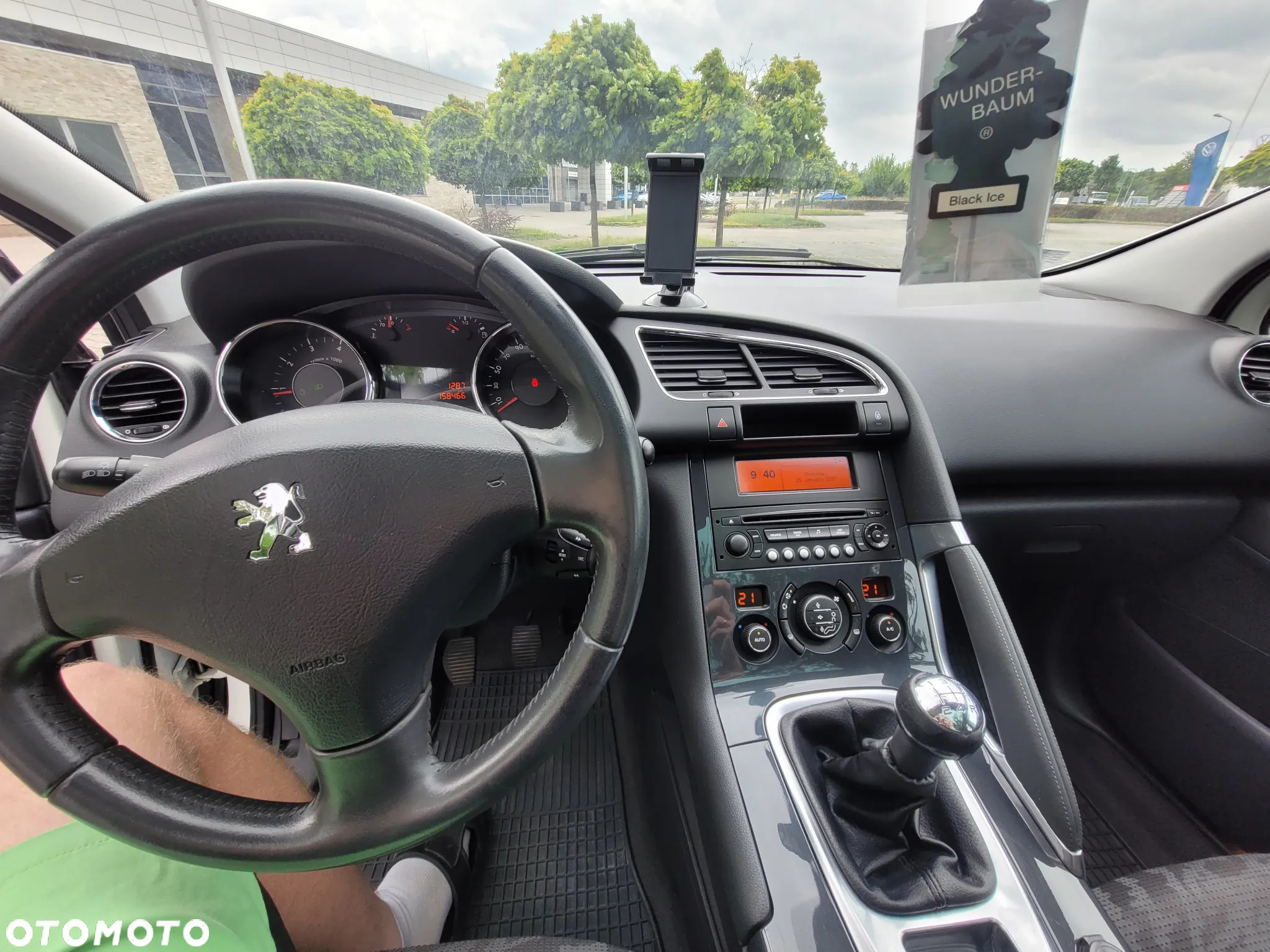 Peugeot 3008 1.6 Premium - 11