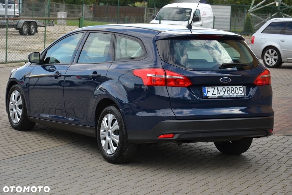 Ford Focus 1.5 TDCi DPF Start-Stopp-System Ambiente - 13