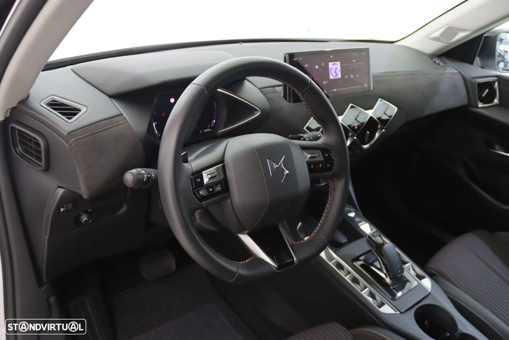 DS DS3 Crossback PureTech 130 Aut. PERFORMANCE LINE - 3