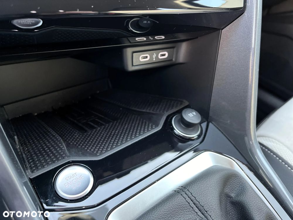 Volkswagen T-Roc 1.5 TSI Style DSG - 17