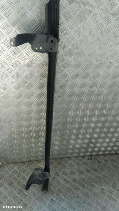 TYLNA BELKA GOLF V 5 - 2