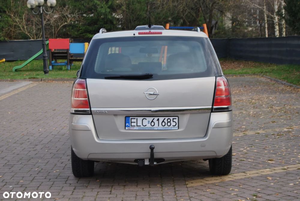 Opel Zafira 1.9 CDTI Cosmo - 19
