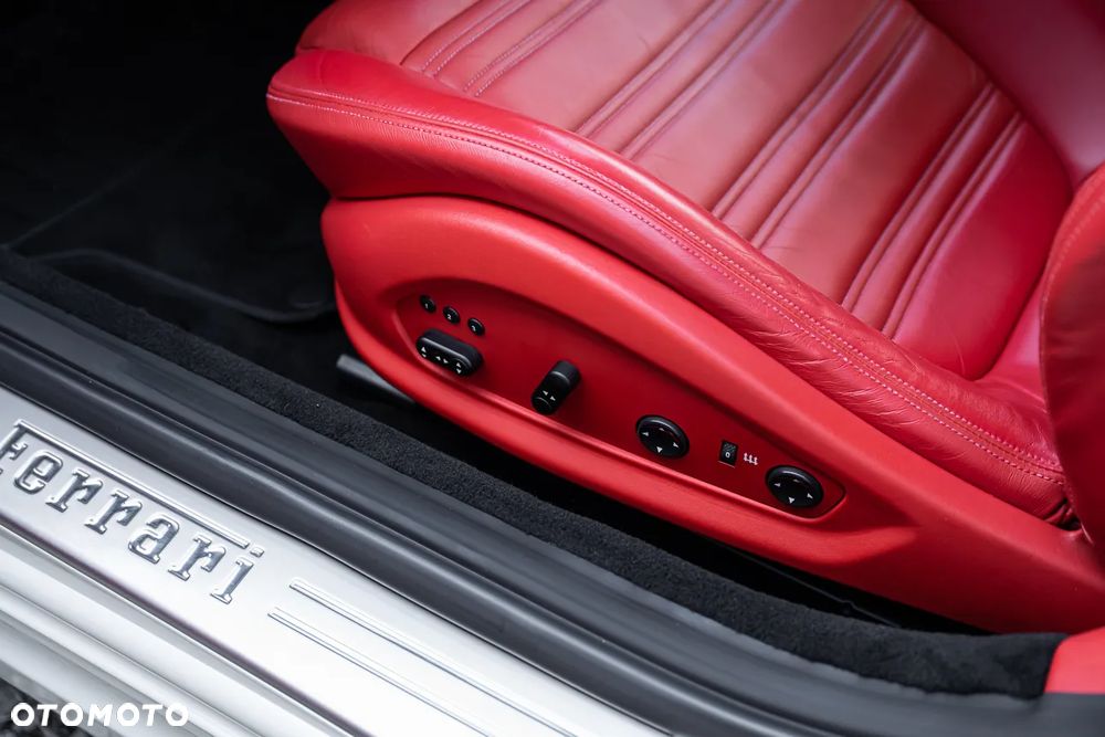 Ferrari California F1 DCT - 24
