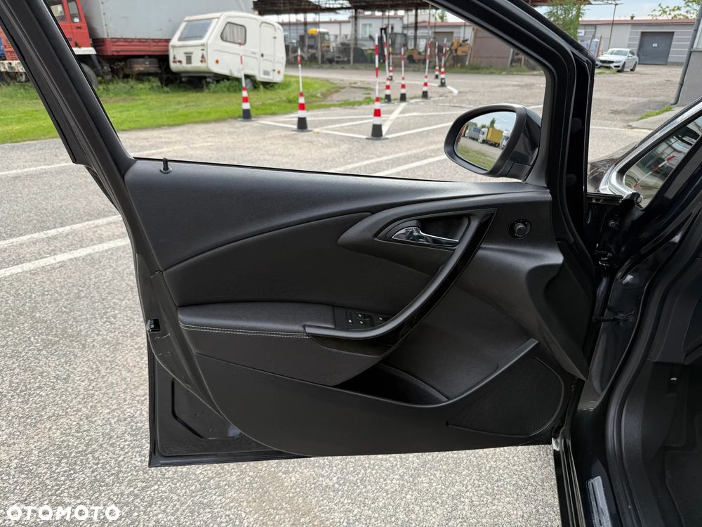 Opel Astra 1.4 Turbo Innovation - 22