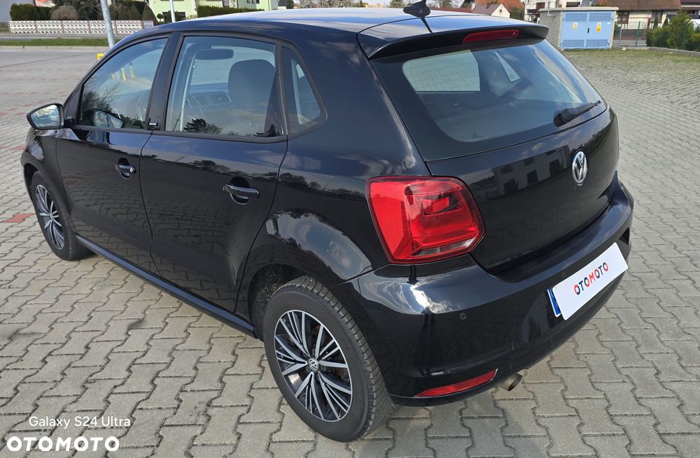 Volkswagen Polo 1.4 TDI Blue Motion Technology Allstar - 17