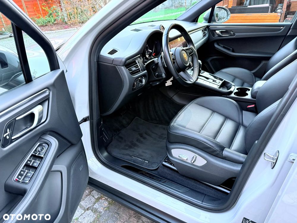 Porsche Macan T - 20
