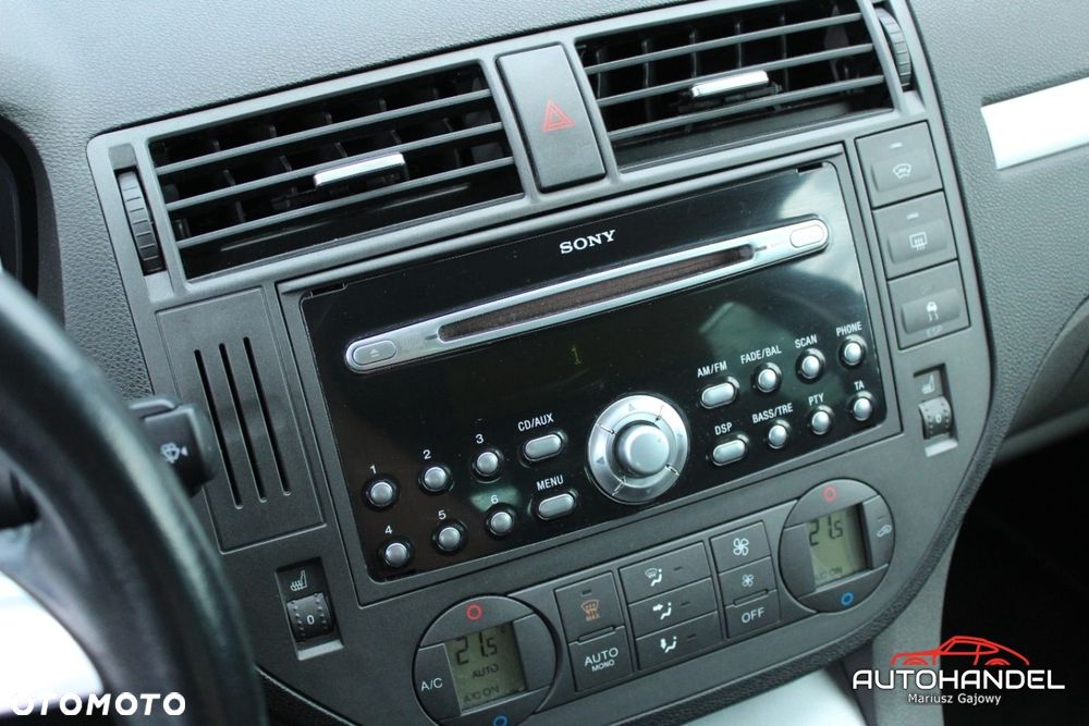 Ford C-MAX - 16