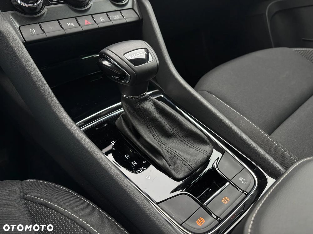 Skoda Karoq 1.5 TSI ACT Selection DSG - 14