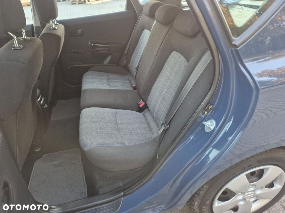 Kia Ceed - 21