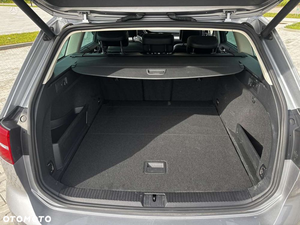 Volkswagen Passat 2.0 TDI Bi-Turbo BMT 4Mot Highline DSG - 22