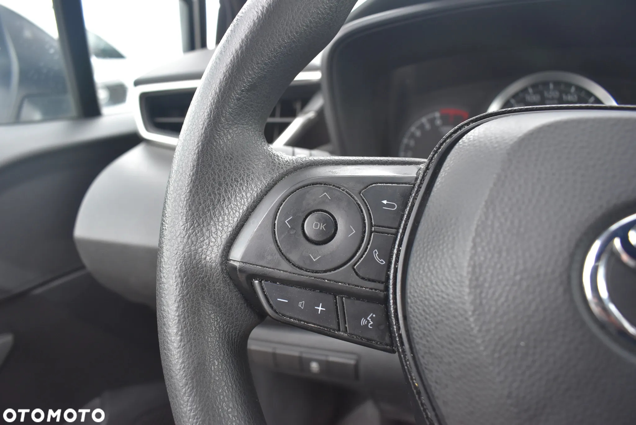 Toyota Corolla 1.2 T Active - 24