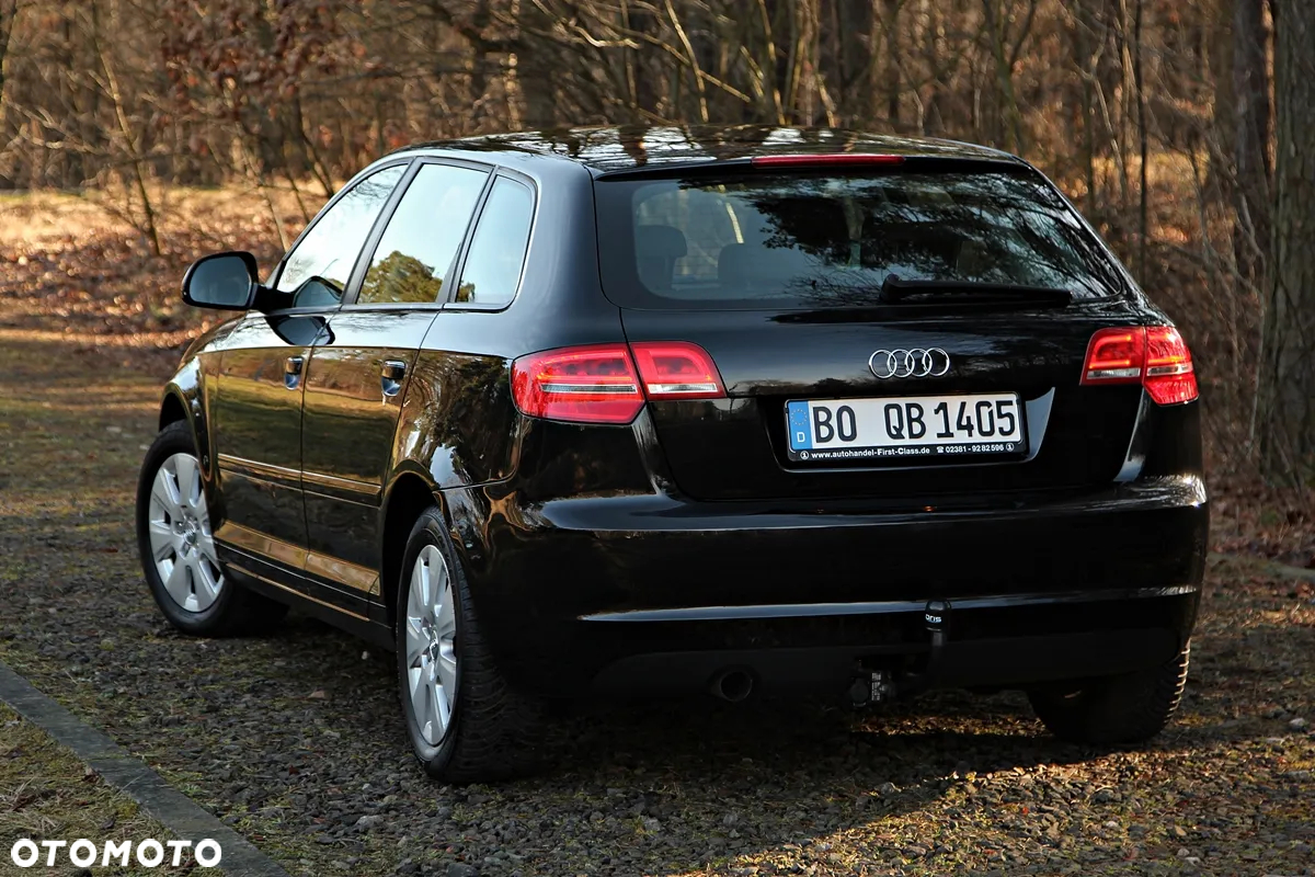 Audi A3 1.6 TDI Ambiente - 11
