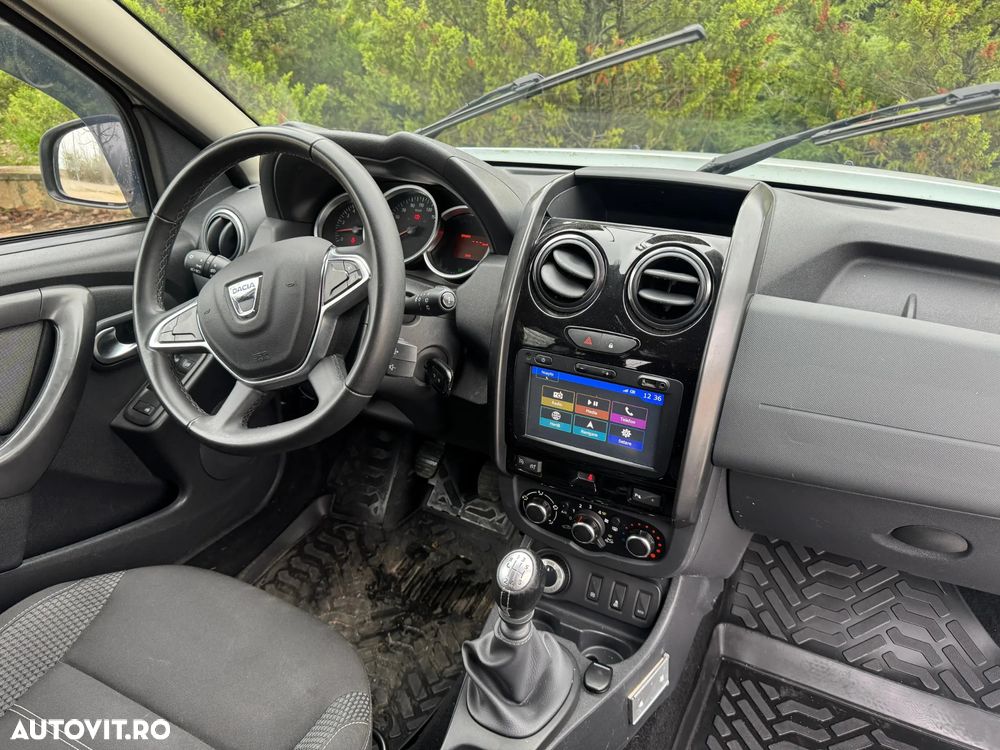 Dacia Duster dCi 110 FAP 4x4 Blackshadow - 22