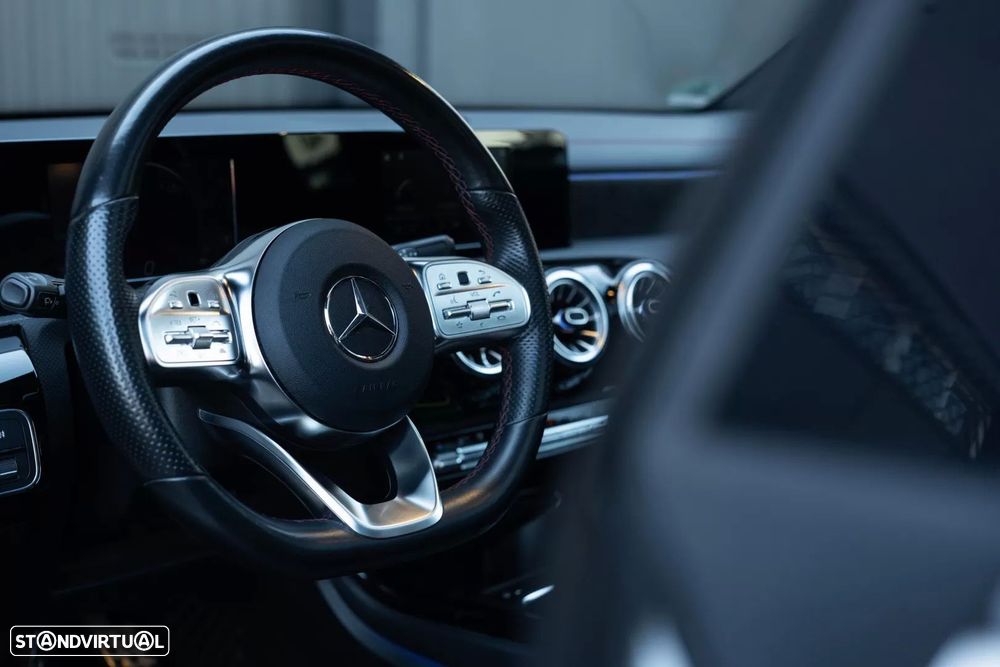 Mercedes-Benz CLA 250 e Shooting Brake AMG Line - 11