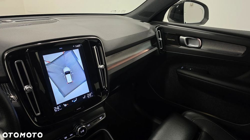 Volvo XC 40 D4 AWD Geartronic R-Design - 19