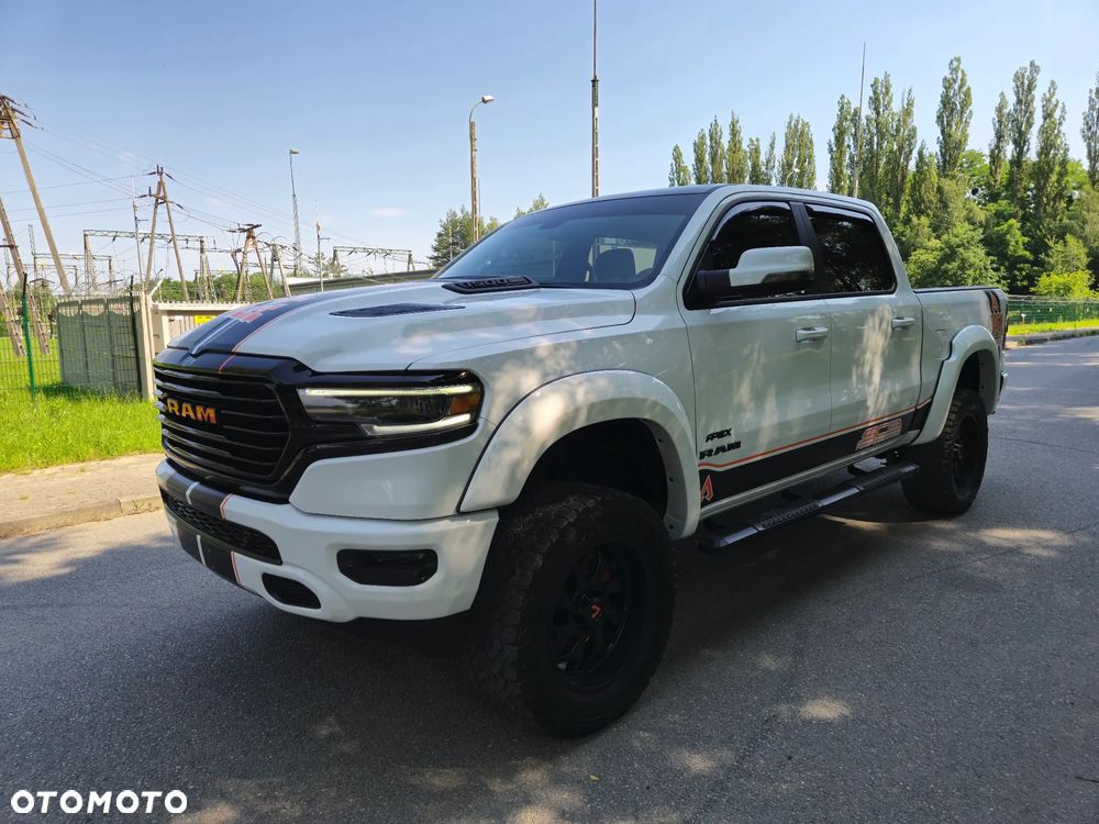 Dodge RAM - 12