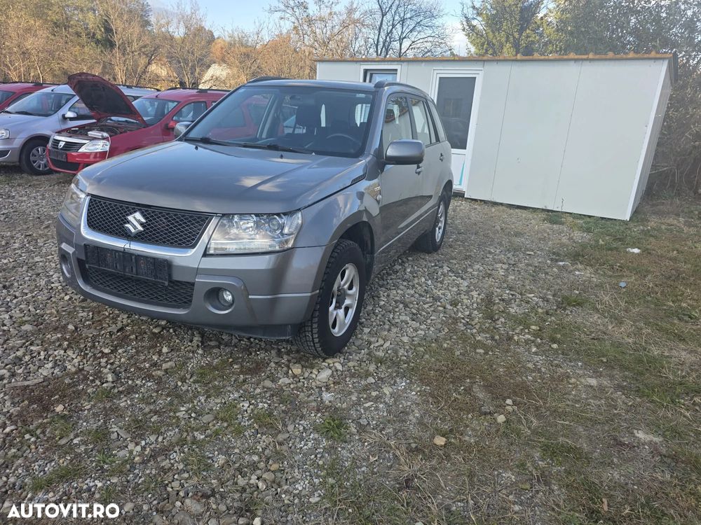 Suzuki Grand Vitara 1.9 DDiS Comfort + DPF Family - 1