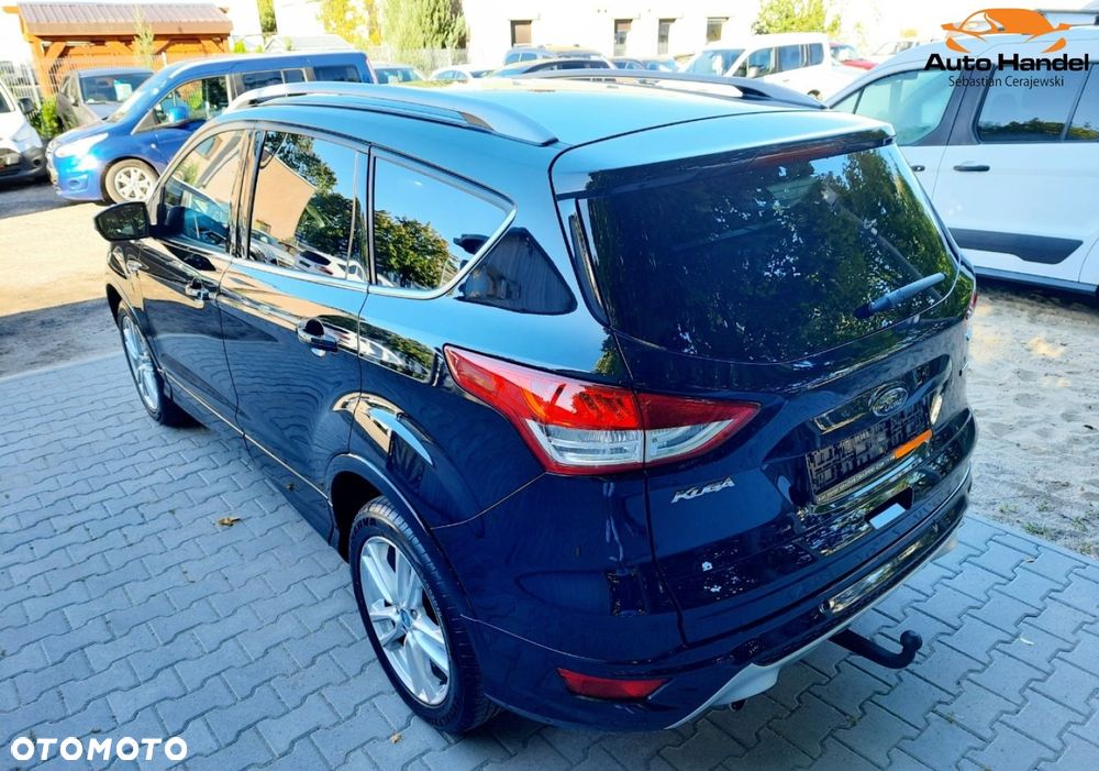 Ford Kuga 1.5 EcoBoost 2x4 Titanium - 11