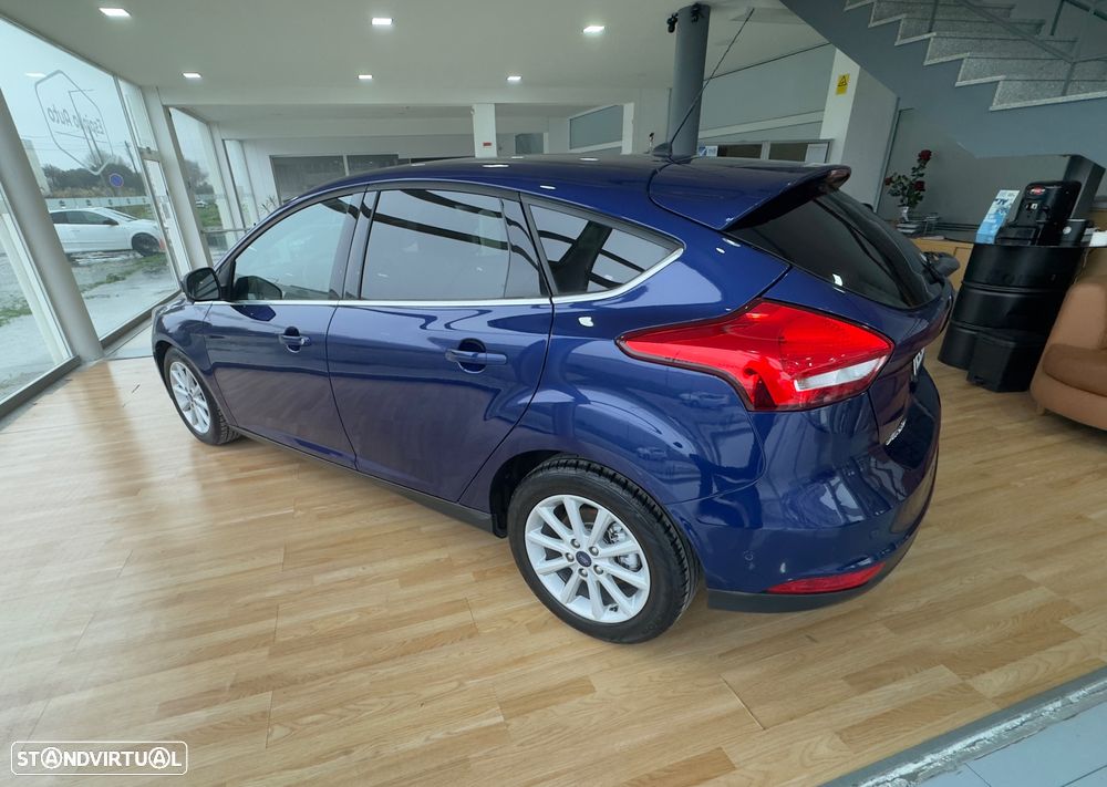 Ford Focus 1.0 SCTi Titanium - 21