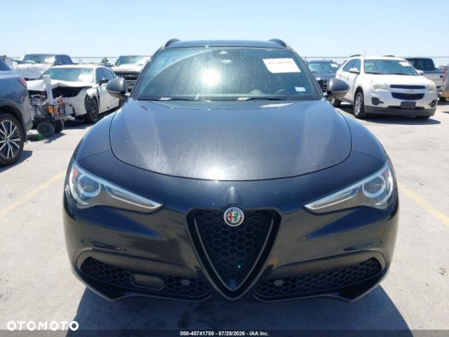 Alfa Romeo Stelvio 2.0 Turbo TI Q4 - 11