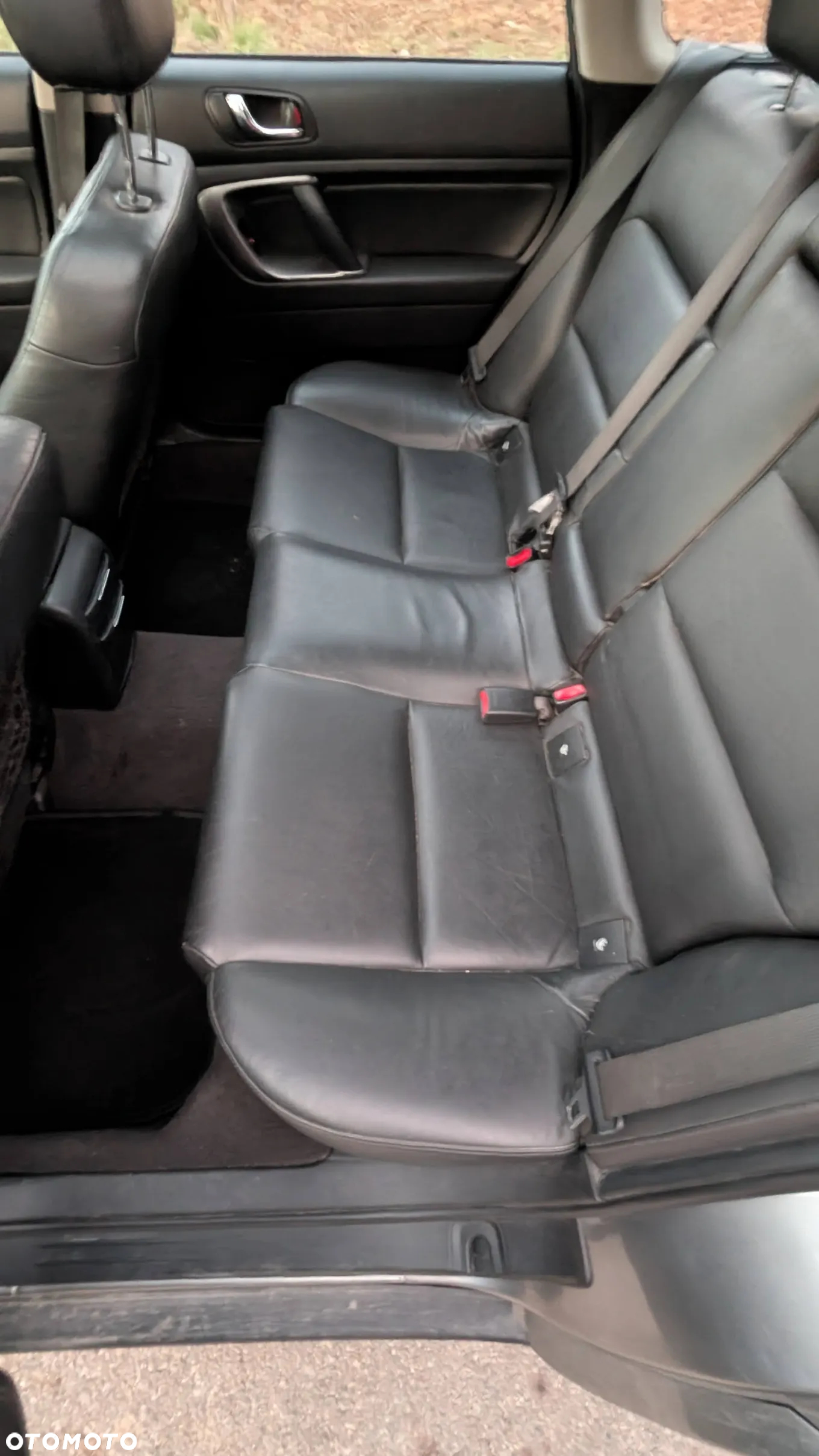 Subaru Outback - 11