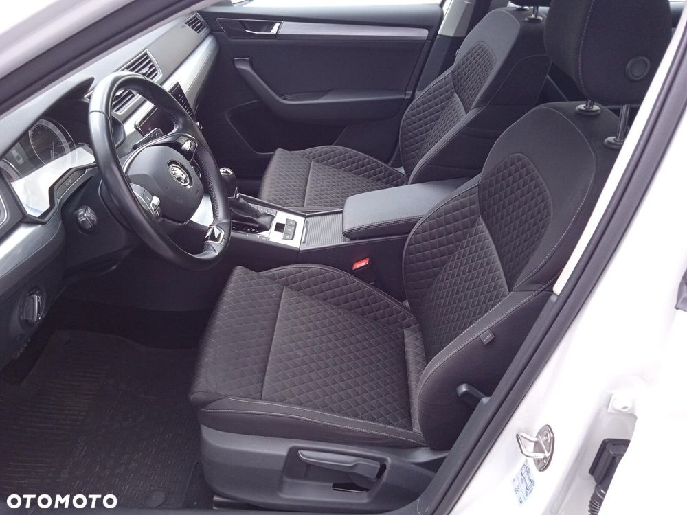 Skoda Superb 1.5 TSI Ambition DSG - 12