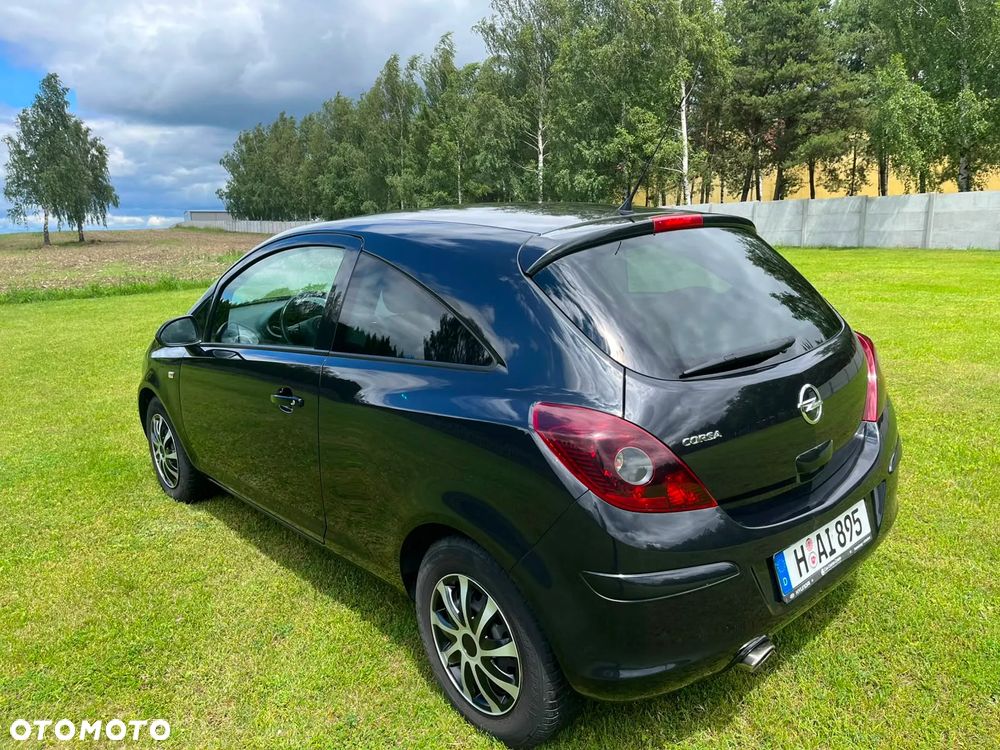 Opel Corsa 1.4 16V Edition - 4