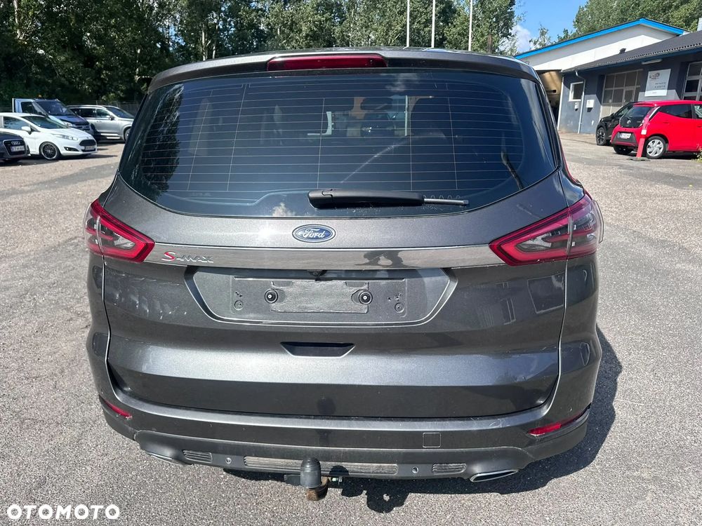 Ford S-Max 2.0 TDCi Titanium PowerShift - 6