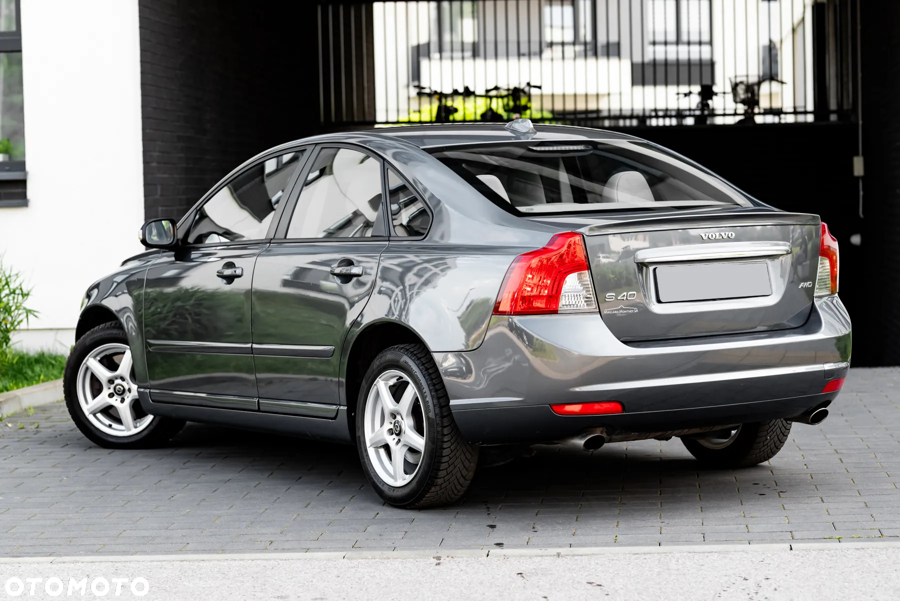 Volvo S40 T5 R-Design - 12