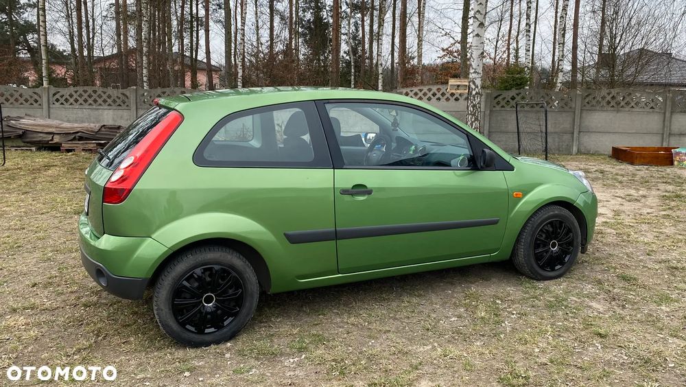 Ford Fiesta 1.3 Black Magic - 4
