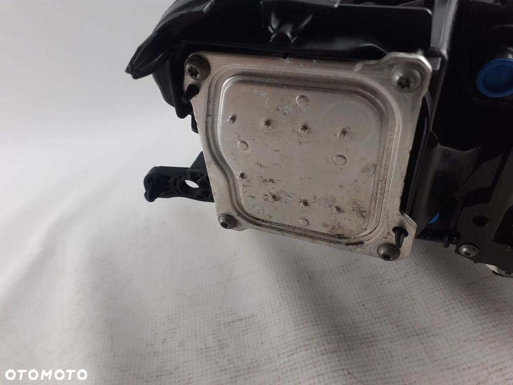 Lampa lewa Full LED Volvo S\V60 CC 18-21r.22025901 - 8