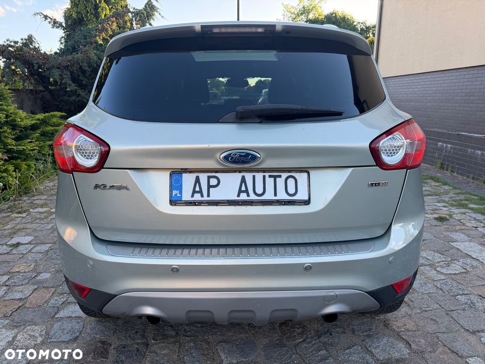Ford Kuga 2.0 TDCi 4x4 Titanium - 4