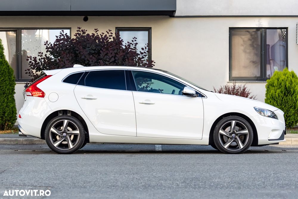 Volvo V40 D4 VEA Aut. R-Design - 12