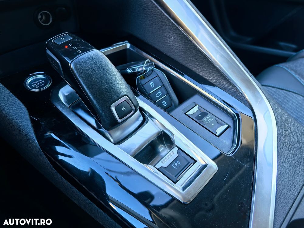 Peugeot 3008 BlueHDi 130 Stop & Start EAT8 Allure - 9