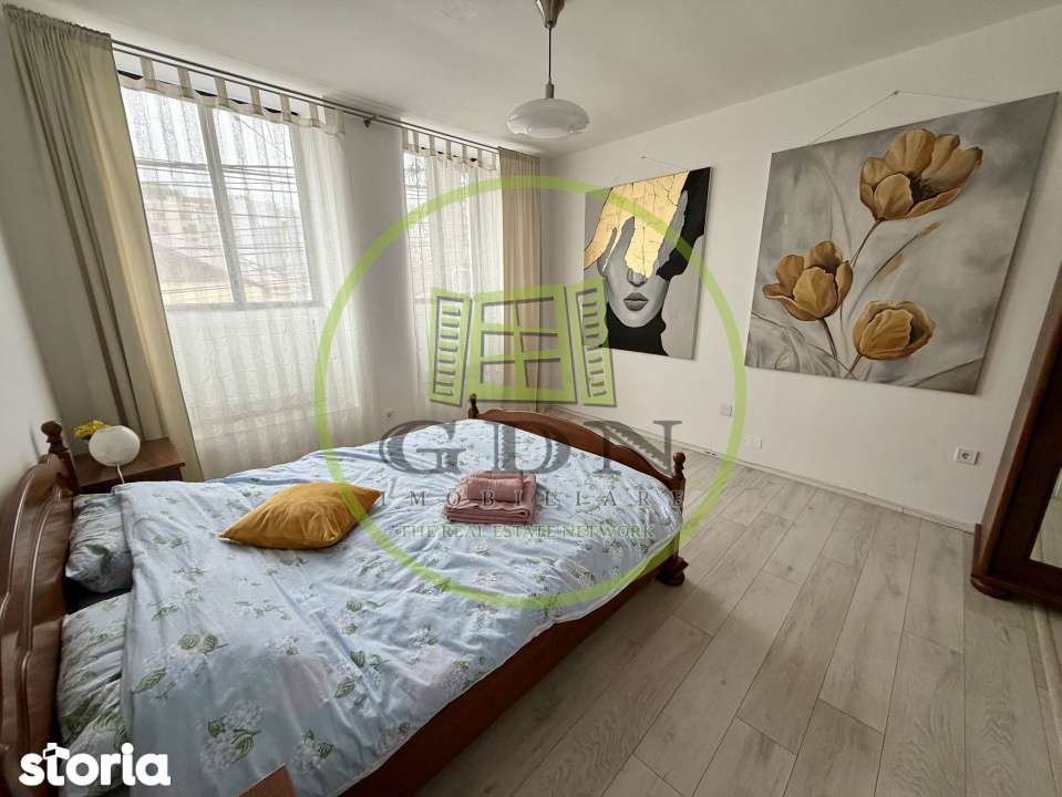 Apartament, centru, zona Catedrala Sfatul Dumitru - Imagine principală: 2/5