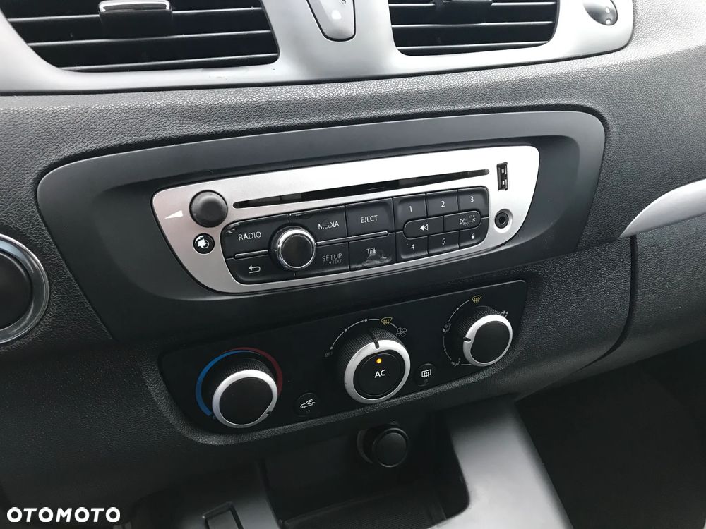 Renault Grand Scenic - 28