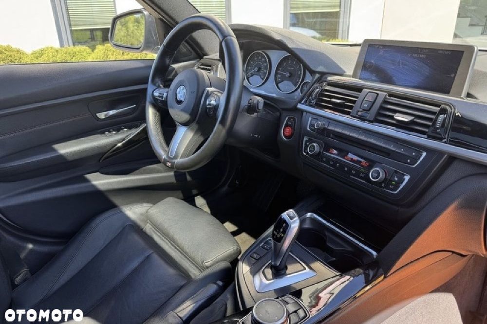 BMW Seria 3 335i Sport Line - 19