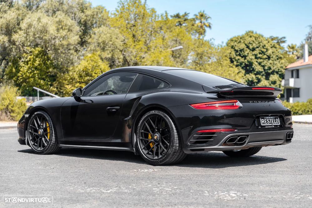 Porsche 911 (991) Turbo S - 4