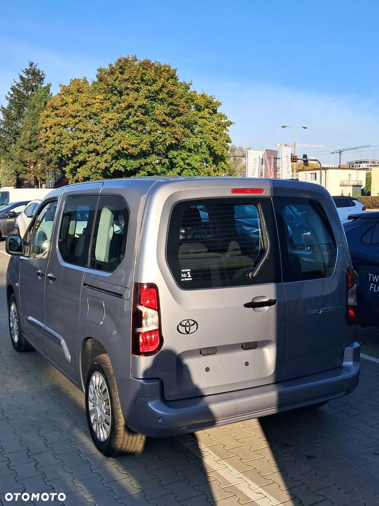 Toyota Proace City 1.5 D-4D Long 2,4t Active (bryg.) - 2