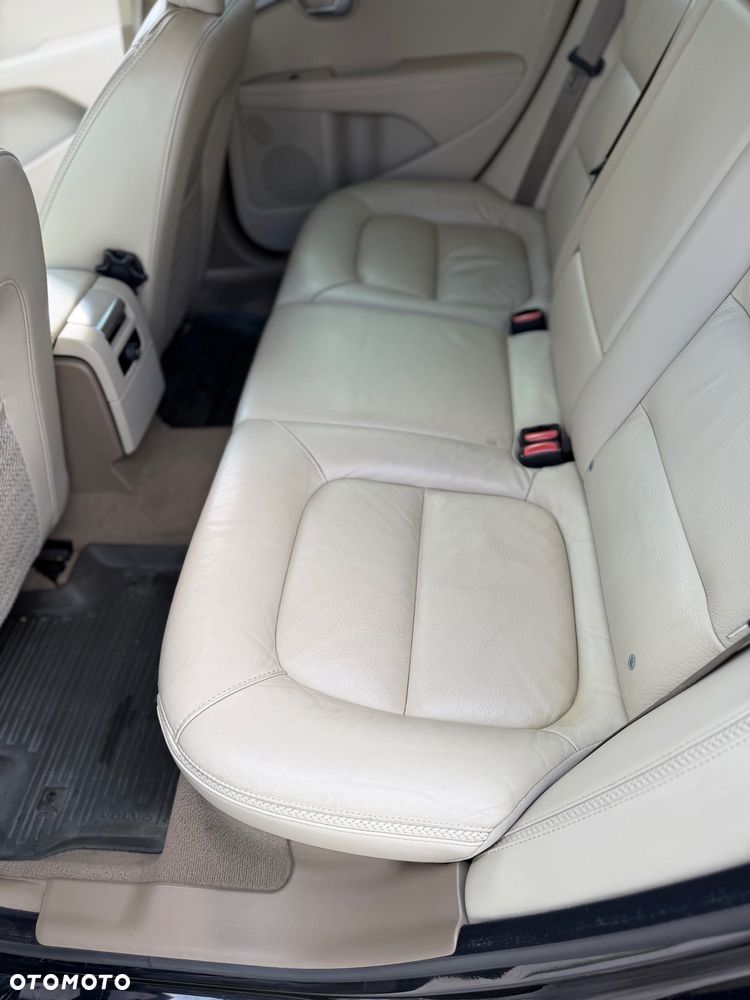 Volvo XC 70 D4 AWD Momentum - 11