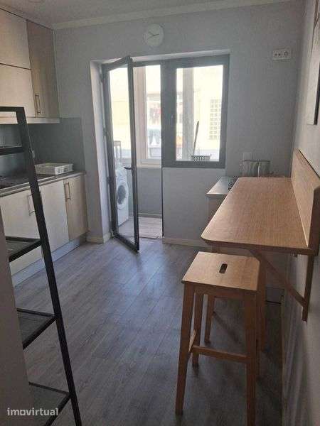 Aluga-se Casa T4  em Torres Vedras pronta a habitar toda mobilada - Grande imagem: 4/12