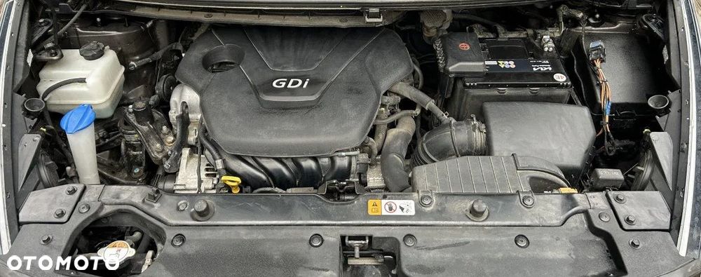 Kia Carens 1.6 GDI L - 13