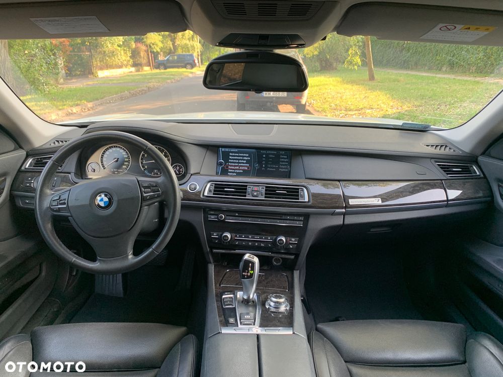 BMW Seria 7 - 15