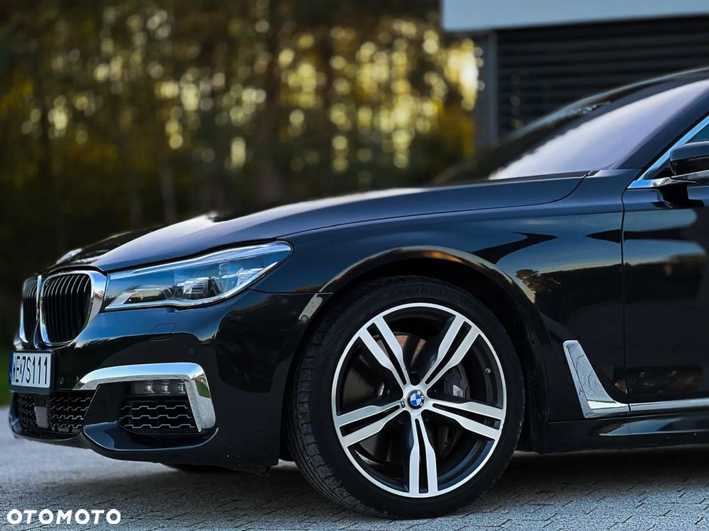 BMW Seria 7 750Li - 10