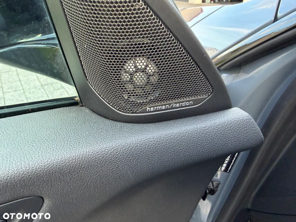 BMW Seria 2 218i M Sport - 9